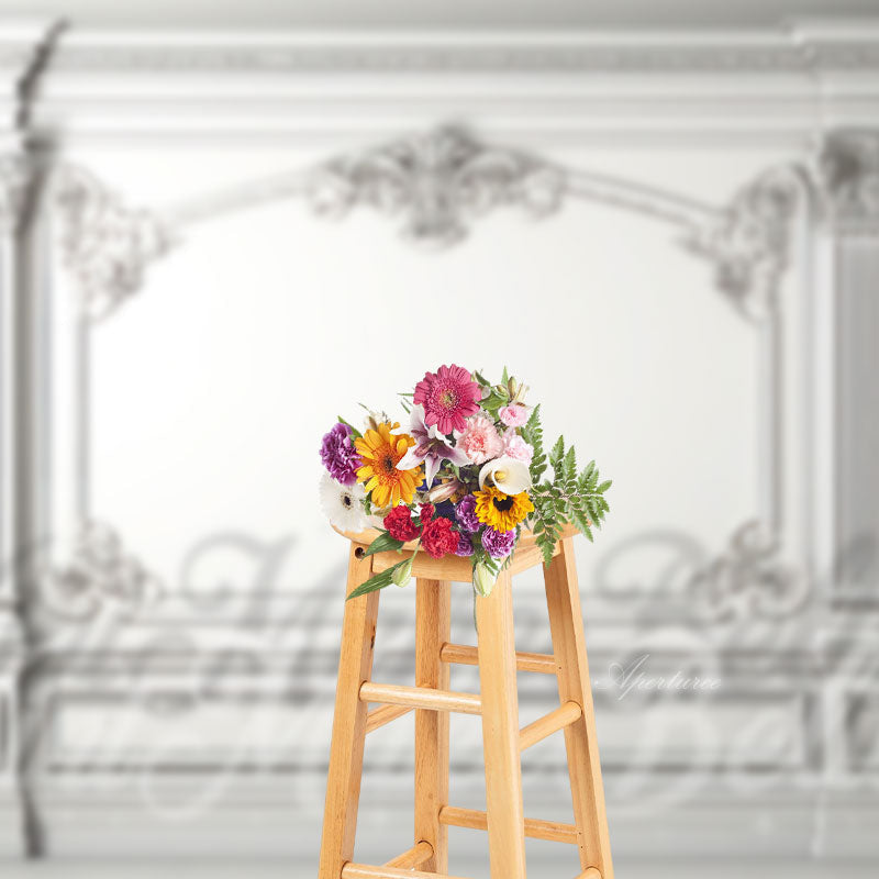 Aperturee - White Outline Fancy Baroque Retro Wall Backdrop