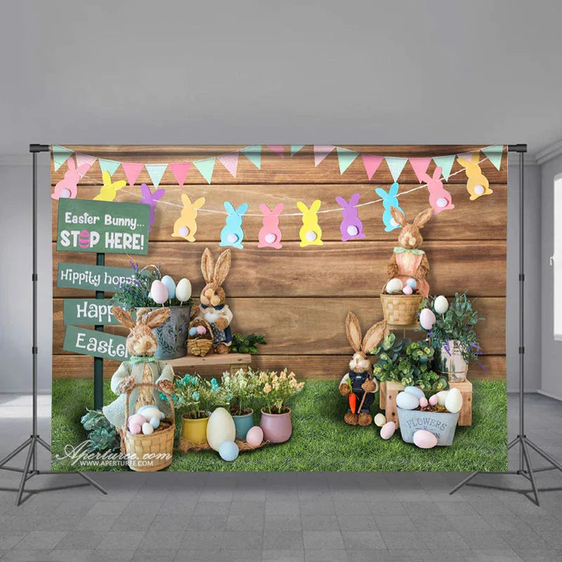 Aperturee - Wooden Backyard Easter Bunny Stop Here Backdrop
