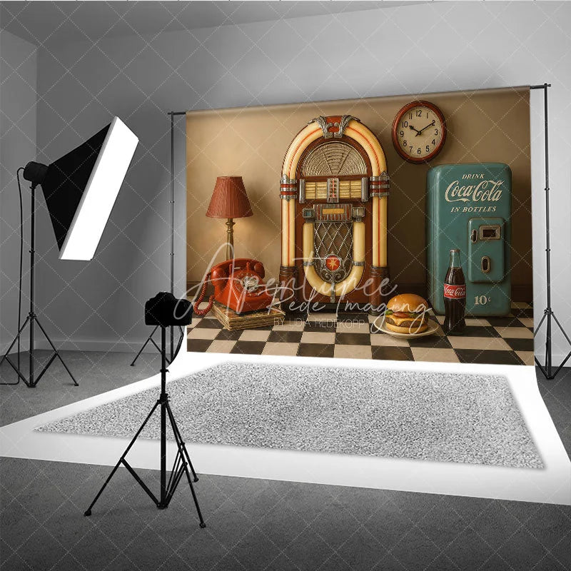 Aperturee - Aperturee 1950s Retro Diner Photography Backdrop Jukebox and Vintage Soda Machine Photo Background