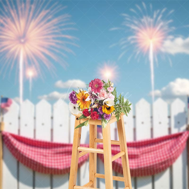 Aperturee - Aperturee 4th Of July White Fence Celebration Holiday Backdrop