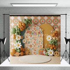 Aperturee - Aperturee 70s Retro Hippie Groovy Backdrop Peace Sign and Daisy for Birthday Party Cake Smash