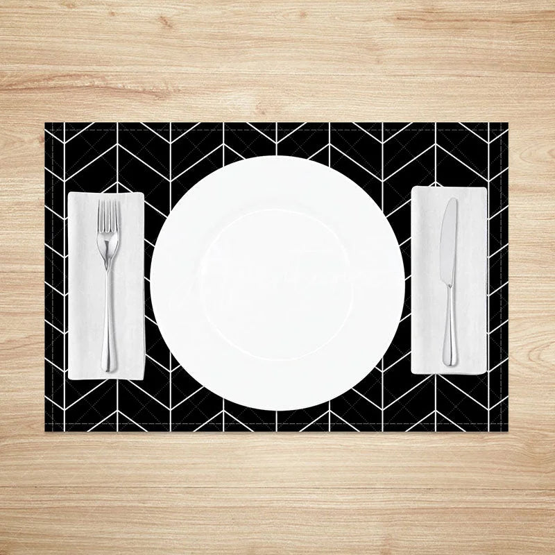 Aperturee - Aperturee Abstract Black and White Lines Pattern Set of 4 Placemats Modern Minimalist Design for Contemporary Dining