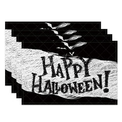 Aperturee - Aperturee Black and White Bat Halloween Set of 4 Placemats for Modern Gothic and Spooky Party Decorations