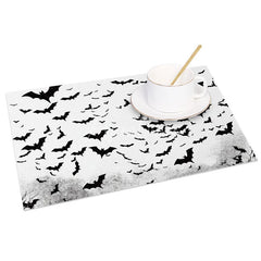 Aperturee - Aperturee Black and White Bat Halloween Style Set of 4 Placemats for Modern and Gothic Spooky Decorations