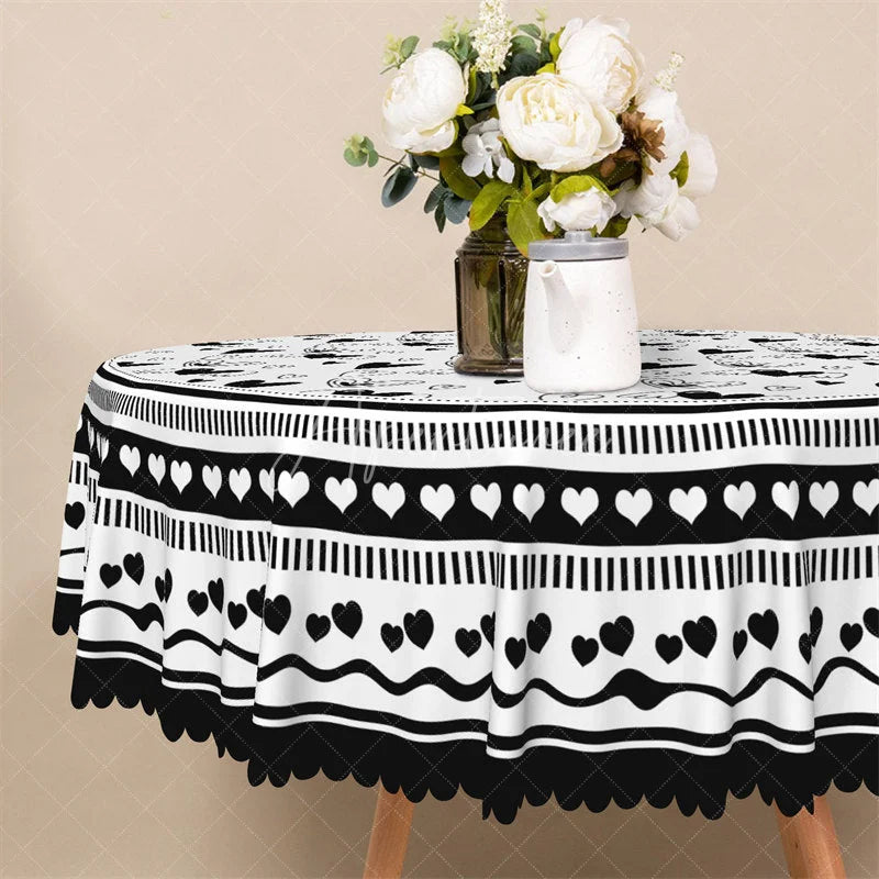 Aperturee - Aperturee Black and White Doodle Heart Round Tablecloth Sketch Wing Love Pattern Table Cover for Dining