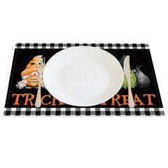 Aperturee - Aperturee Black Checkered Halloween Gnome Set of 4 Placemats for Spooky Farmhouse and Buffalo Plaid Decor