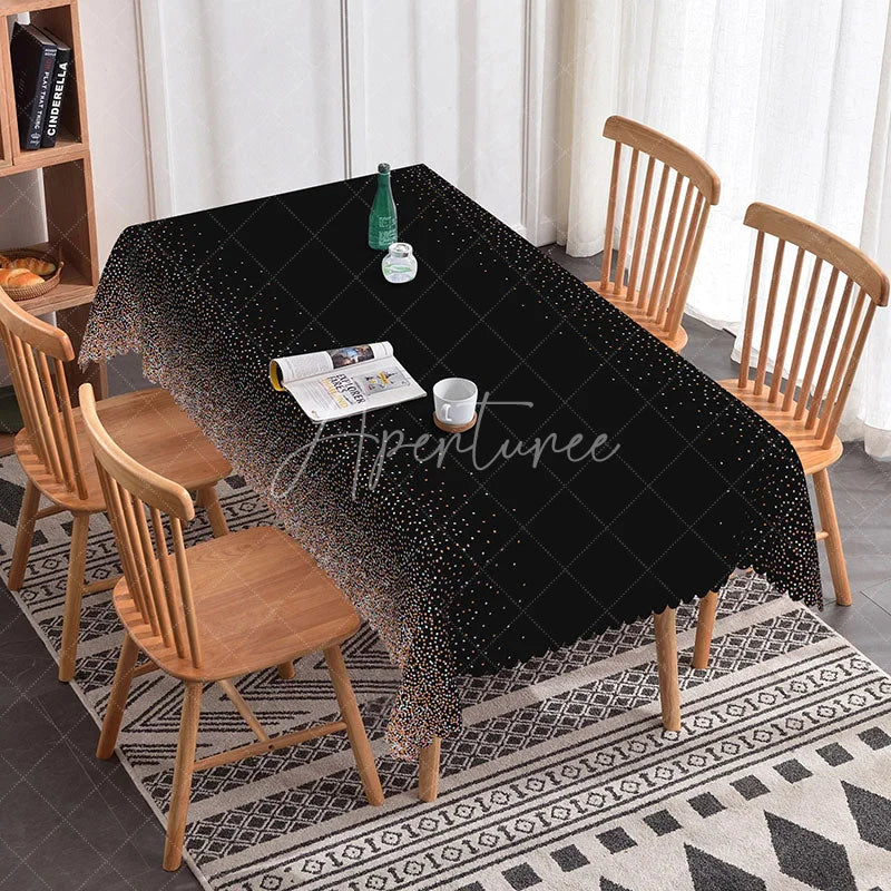 Aperturee - Aperturee Black Rectangle Tablecloth with Scattered White and Gold Confetti Dots Scalloped Edge Party Decor