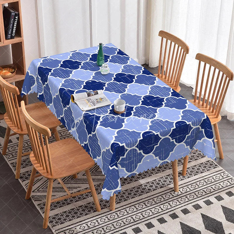 Aperturee - Aperturee Blue and White Moroccan Quatrefoil Rectangle Tablecloth Elegant Geometric Dining Decor with Scalloped Edge