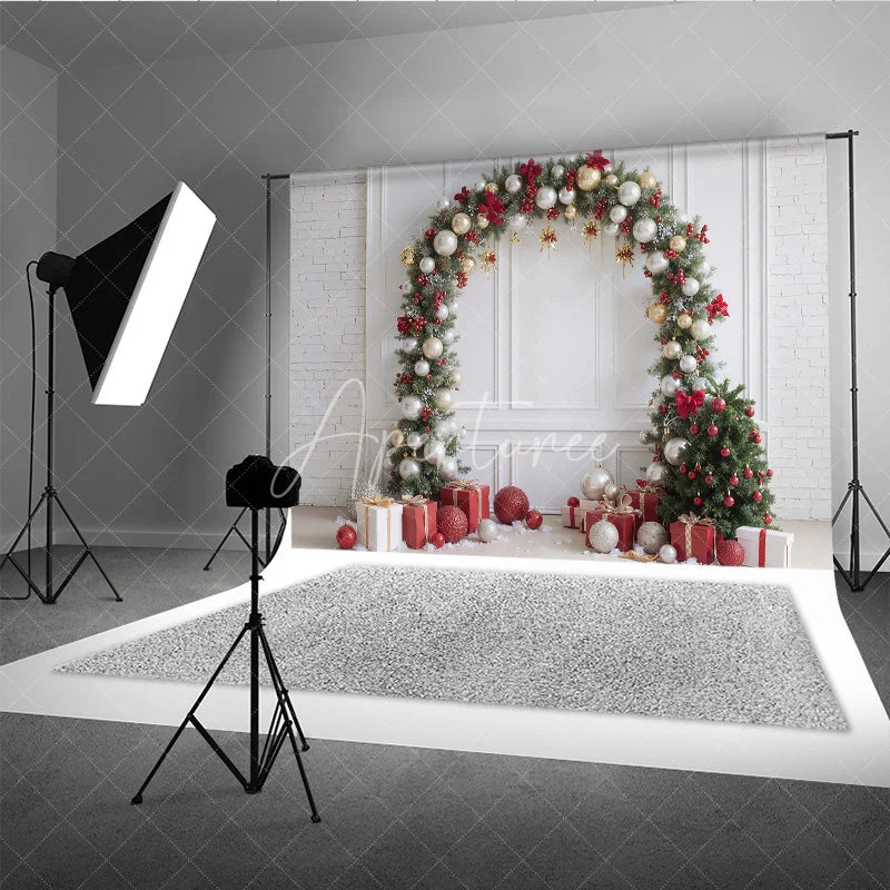 Aperturee - Aperturee Christmas Balloon Arch Backdrop Red Gold Silver Ornaments Decor White Wall Holiday Party Photo Props