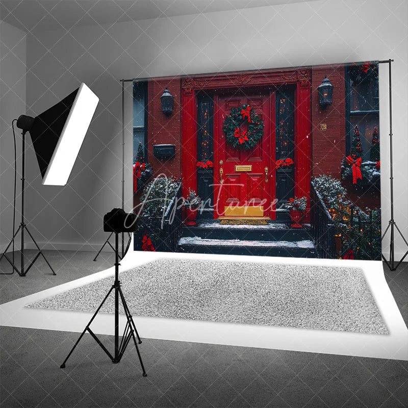 Aperturee - Aperturee Christmas Front Door Backdrop Red Brick House Wreath Photography Background Winter Snow Entryway Holiday Party