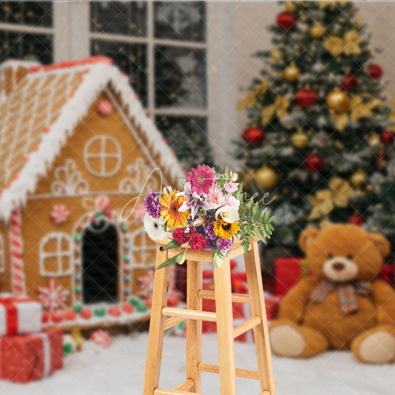 Aperturee - Aperturee Christmas Gingerbread House Photography Backdrop Teddy Bear and Trees Holiday Candyland Mini Session Background
