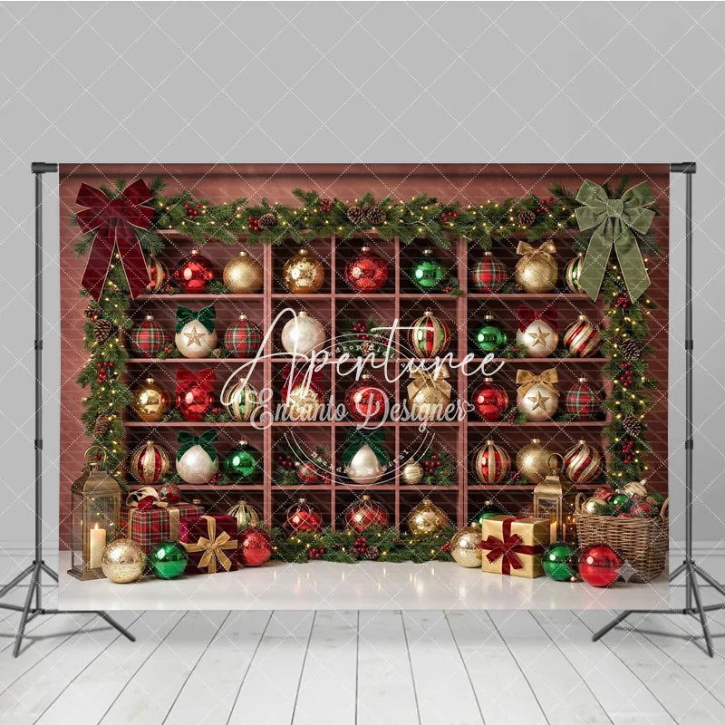 Aperturee - Aperturee Christmas Holiday Backdrop with Festive Ornaments and Gifts on Wooden Shelves Green Garlands and String Lights Decor