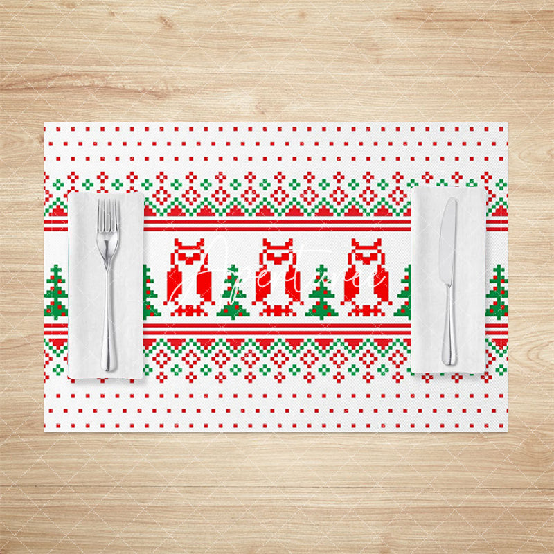 Aperturee - Aperturee Christmas Owl Tree Pixel Pattern Set Of 4 Placemats