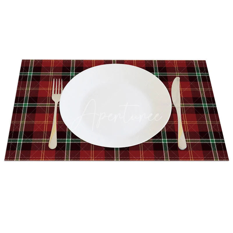 Aperturee - Aperturee Christmas Plaid Set of 4 Placemats Red Green Tartan Rustic Farmhouse Holiday Table Mats Decor