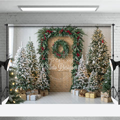 Aperturee - Aperturee Christmas Wood Door Photography Backdrop Flocked Trees with Red Berry Garland Rustic Holiday Mini Session Background