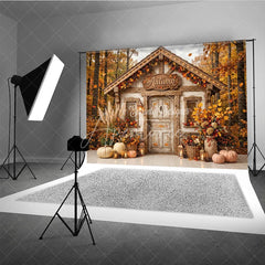 Aperturee - Aperturee Cozy Rustic Autumn Cabin Photography Backdrop with Fall Forest Pumpkins and Harvest Decor for Seasonal Photoshoot