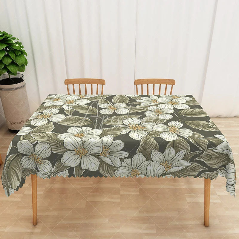 Aperturee - Aperturee Cute Metallic Floral Rectangle Tablecloth for Glam and Modern Girls Birthday Party Decorations