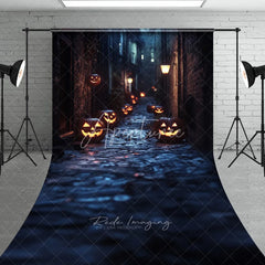 Aperturee - Aperturee Dark Alley with Glowing Jack-o’-Lanterns Halloween Sweep Backdrop Spooky Night Party Decor