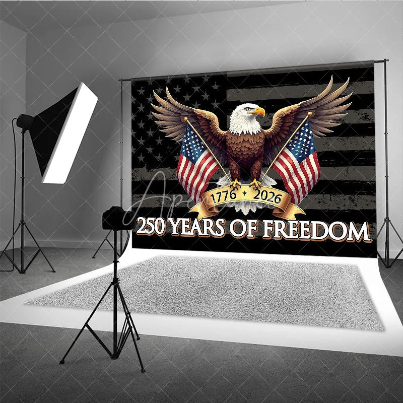 Aperturee - Aperturee Distressed American Flag Bald Eagle Holiday Backdrop Featuring 250 Years of Freedom Celebration