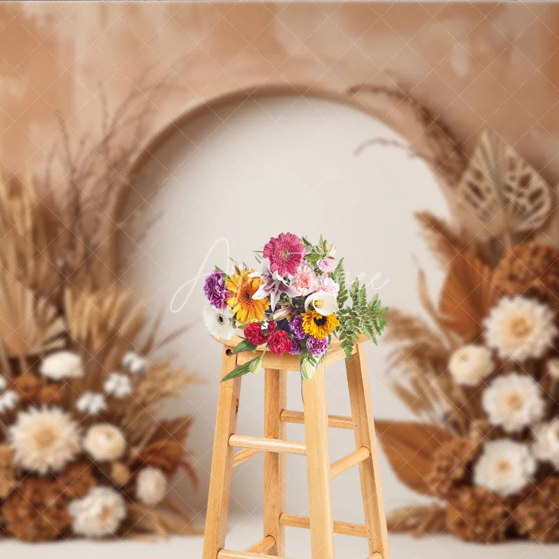 Aperturee - Aperturee Earthy Toned Arched Photography Backdrop with Dried Pampas Grass Wheat and Cream Floral Decor Baby Shower