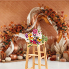 Aperturee - Aperturee Elegant Autumn Floral Arch Photography Backdrop with Pumpkins and Pampas Grass Fall Harvest Party Decor