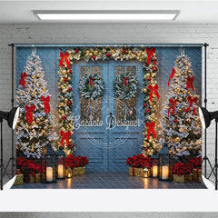 Aperturee - Aperturee Elegant Christmas Door Photography Backdrop Blue Door in Snow with Garland Winter Holiday Photo Background