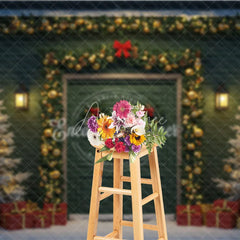 Aperturee - Aperturee Elegant Christmas Door Photography Backdrop Green Door with Gold Garland Snowy Holiday Photo Background