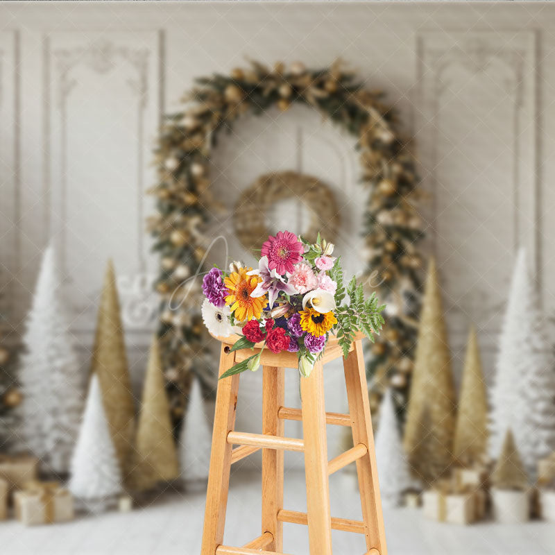 Aperturee - Aperturee Elegant Christmas Doorway Photography Backdrop Gold Garland Arch with Flocked Trees Classic Holiday Photo Background