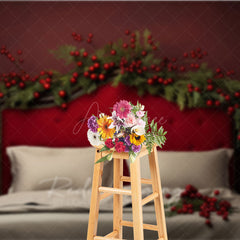 Aperturee Aperturee Elegant Red Christmas Headboard Photography Backdrop Tufted Bed with Berry Garland Moody Holiday Bedroom Prop
