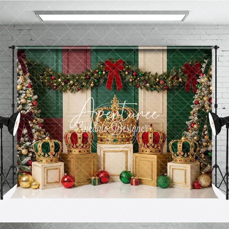 Aperturee - Aperturee Elegant Red Green Gold Christmas Tree and Royal Crown Holiday Backdrop Festive Celebration Decor