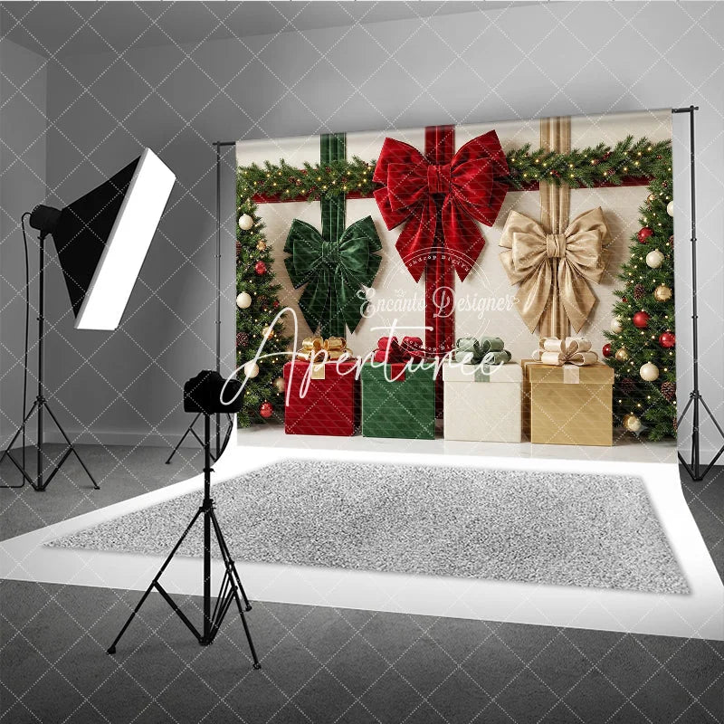 Aperturee - Aperturee Elegant Red Green Gold Velvet Bows and Christmas Tree Holiday Backdrop Festive Gift Boxes and Ornaments Decor