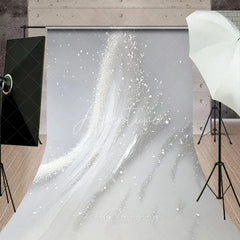 Aperturee - Aperturee Elegant Silver Glitter and White Brush Stroke Abstract Sweep Backdrop Modern Photography Decor for Events