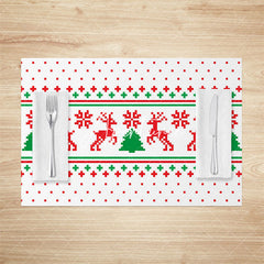 Aperturee - Aperturee Elk Tree Pixel Pattern Christmas Set Of 4 Placemats
