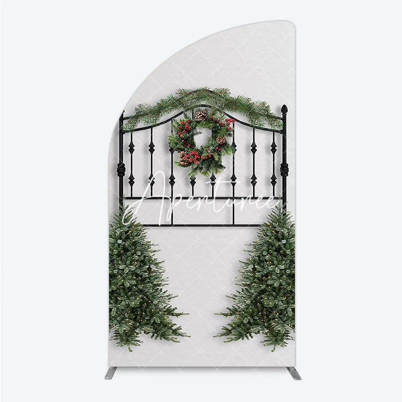 Aperturee - Aperturee Festive Black Metal Half Moon Arch Backdrop with Christmas Wreath Pine Garland and Red Berries Holiday Party Decor.