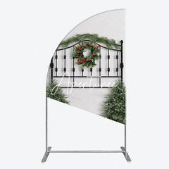 Aperturee - Aperturee Festive Black Metal Half Moon Arch Backdrop with Christmas Wreath Pine Garland and Red Berries Holiday Party Decor.