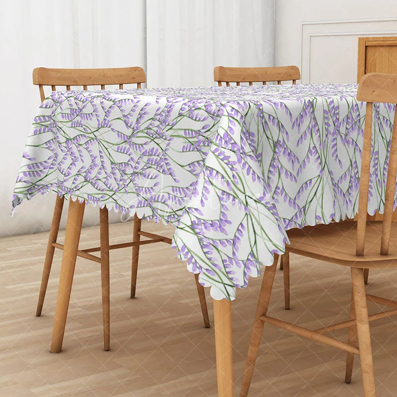 Aperturee - Aperturee Fresh Spring Tablecloth with Lavender Flowers in Purple for Elegant Garden Party and Kitchen Decor