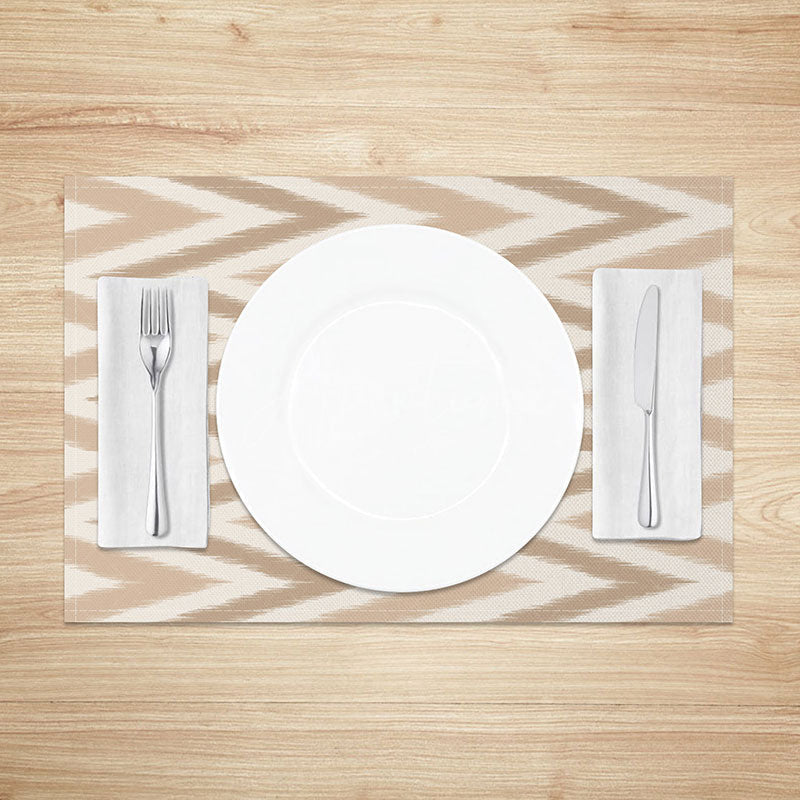 Aperturee - Aperturee Geometric Wavy Stripe Placemats Set of 4 Modern Abstract Line Art for Contemporary Dining Table