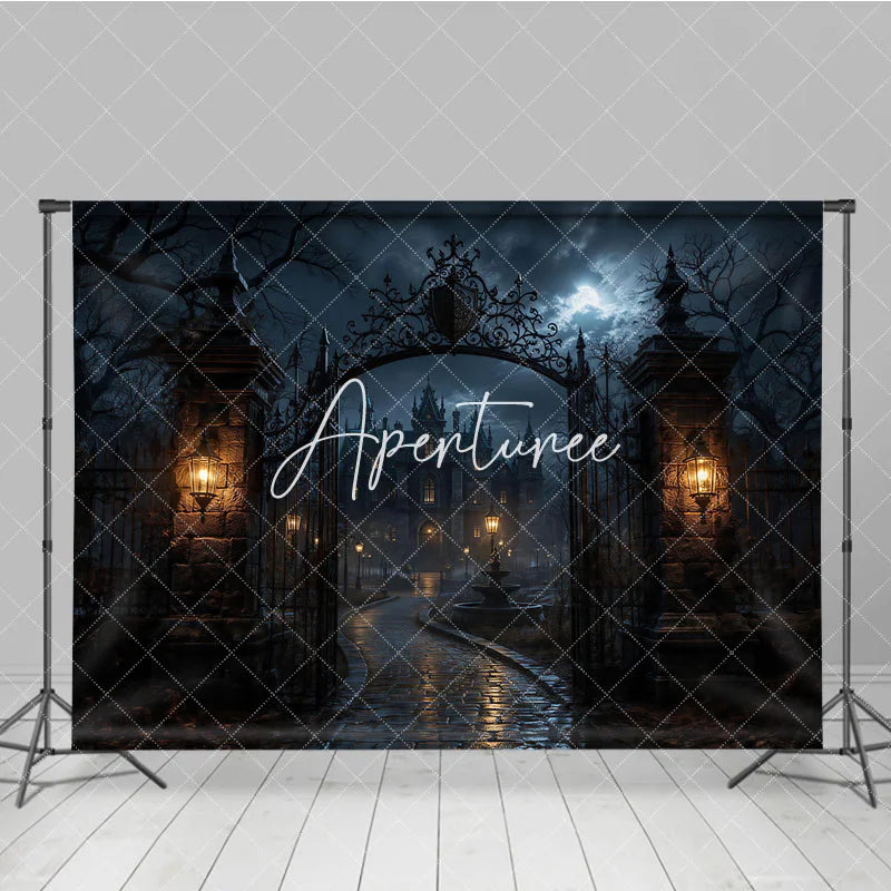 Aperturee - Aperturee Gothic Haunted Mansion and Ornate Iron Gate Holiday Backdrop Spooky Full Moon Night Scene