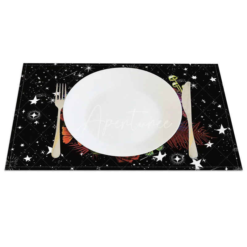 Aperturee - Aperturee Gothic Skull and Flower Set of 4 Placemats with Glitter Effect Stars for Spooky and Glam Decor