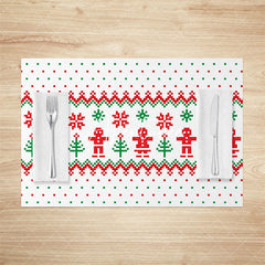 Aperturee - Aperturee Green Red Pixel Pattern Christmas Set Of 4 Placemats