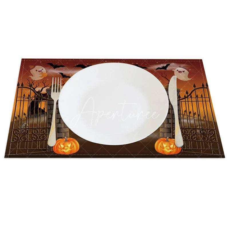 Aperturee - Aperturee Halloween Set of 4 Placemats with Bat Ghost Castle and Jack-O’-Lantern for Spooky Party Decor