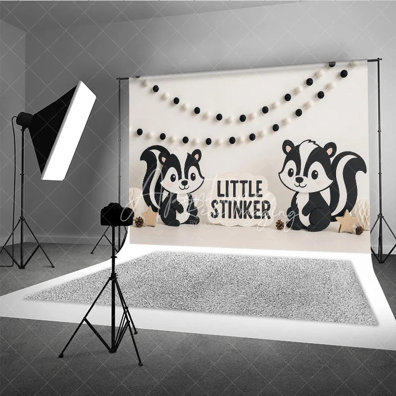 Aperturee - Aperturee Little Stinker Cartoon Skunk Photo Backdrop Woodland Animal Birthday Photography Background
