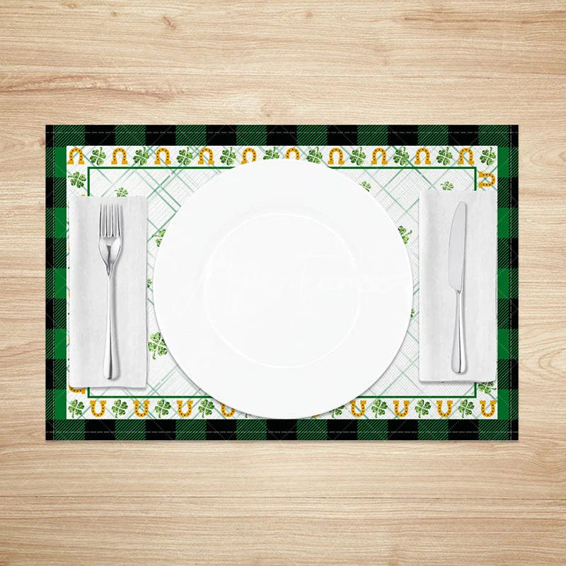 Aperturee - Aperturee Lucky Horseshoe Shamrock Set of 4 Placemats St. Patricks Day Plaid and Clover Dining Table Mats