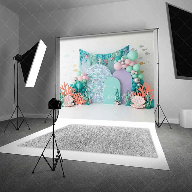 Aperturee - Aperturee Mermaid Scale Under the Sea Backdrop Pastel Coral and Shell for Birthday Cake Smash