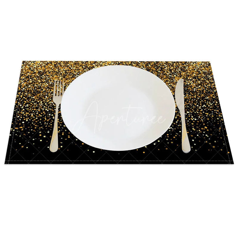 Aperturee - Aperturee Modern Black Set of 4 Placemats with Shining Gold Fragments for Elegant and Luxury Party Decor
