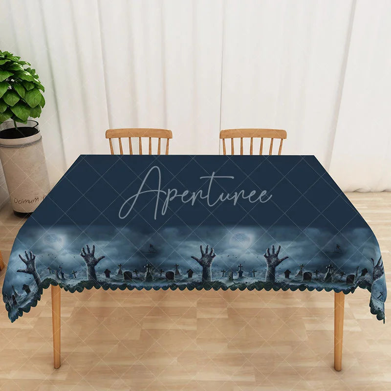 Aperturee - Aperturee Modern Blue and Black Rectangle Tablecloth with Faux Scalloped Edge for Abstract and Contemporary Decor