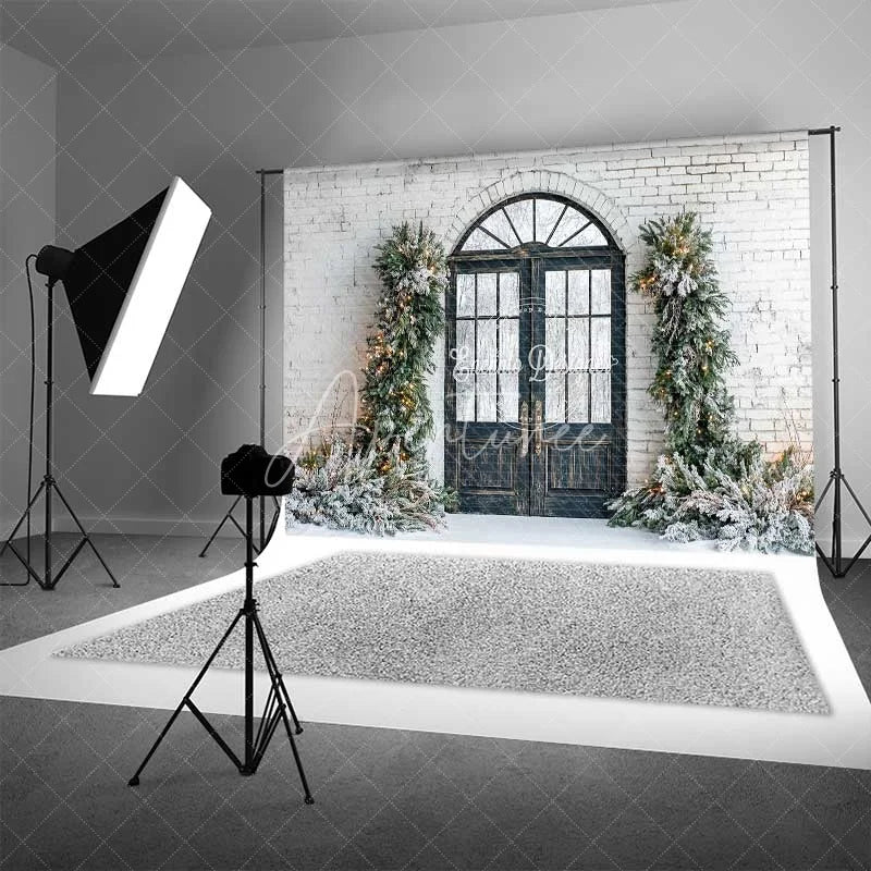 Aperturee - Aperturee Modern Christmas Door Backdrop Black Grid Entryway Lighted Pine Garland Snow White Brick Background