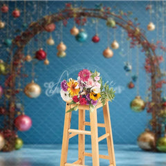 Aperturee - Aperturee Modern Wire Arch Christmas Backdrop Hanging Colorful Glass Ornament Photography Background