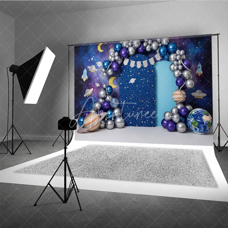 Aperturee - Aperturee Outer Space Galaxy and Planets Backdrop Silver and Purple Balloon Arch Astronaut Theme for Boy Birthday