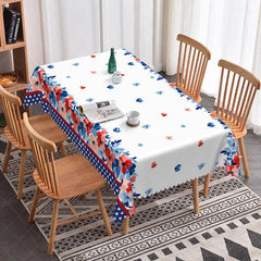 Aperturee - Aperturee Red White and Blue Floral Rectangle Tablecloth with American Flag Pattern Scalloped Edge Patriotic Decor